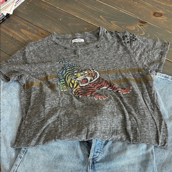 Lauren Moshi Tops - Lauren Moshi Gray Multicolor Tiger Tee